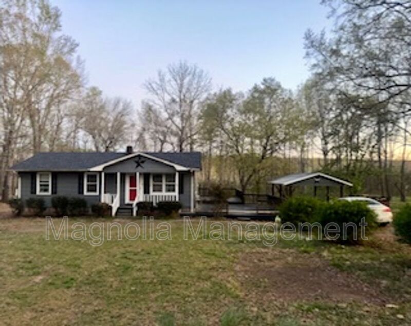 Norlina House: 471 Shephard Rd
