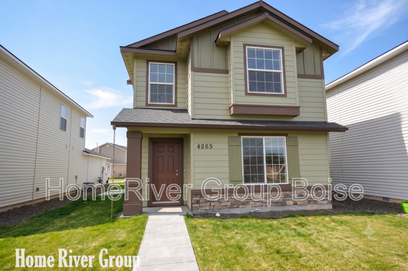 Meridian House: 4265 S Overhill Way
