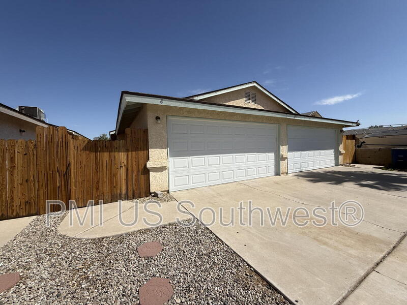 Bullhead City Condo: 851 Baseline Rd