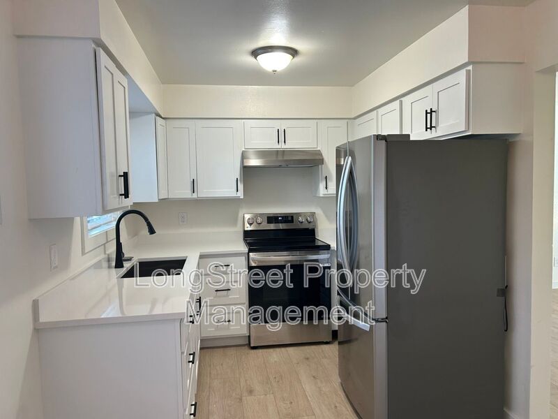 Tigard Condo: 11380 SW Greenburg Rd