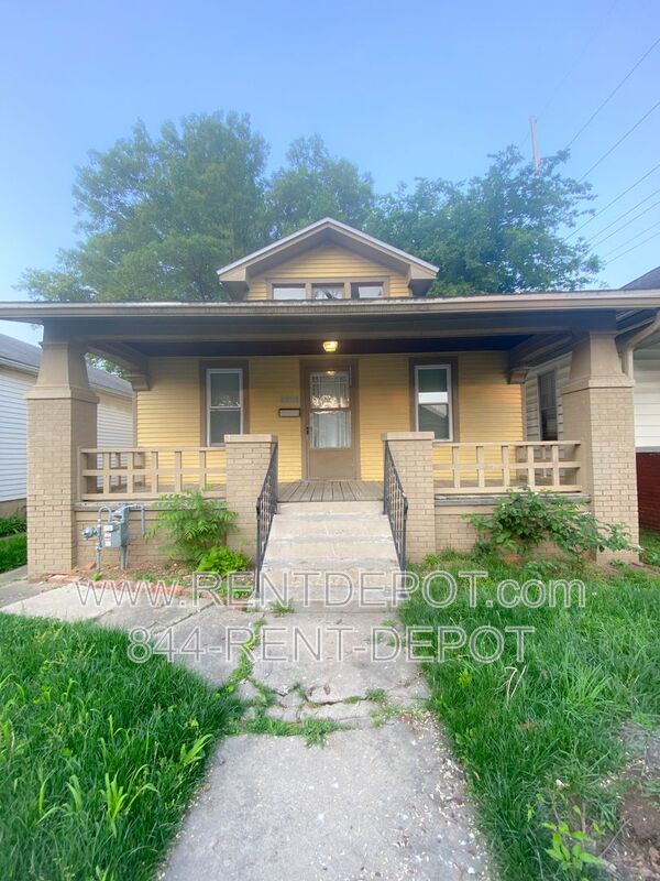 Evansville House: 1016 Marshall Ave