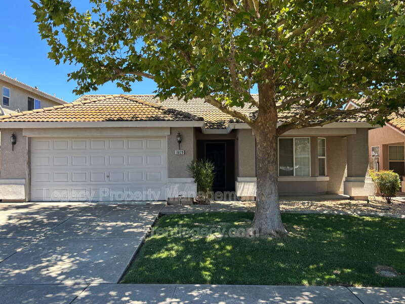 Elk Grove House: 9829 Lucca Way