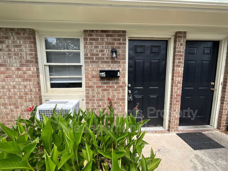 Thomasville House: 115 Cox Avenue