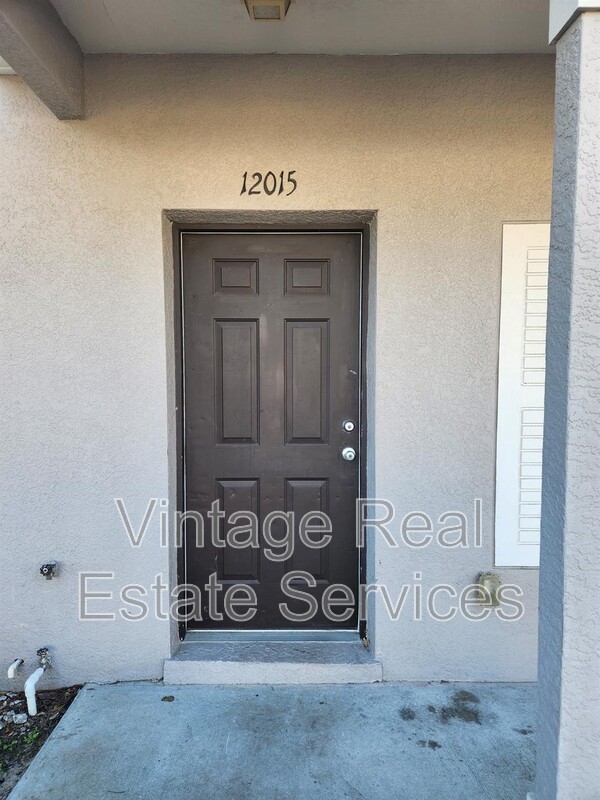 Seffner Condo: 12015 Peach Grove Court