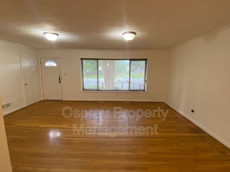 Move In Ready! "ASK ABOUT OUR ZERO-DEPOSIT OPTION" - Photo 13