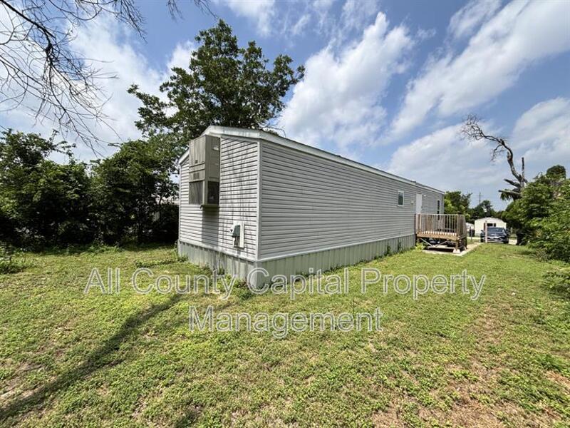 Temple House: 3616 W Nugent Ave