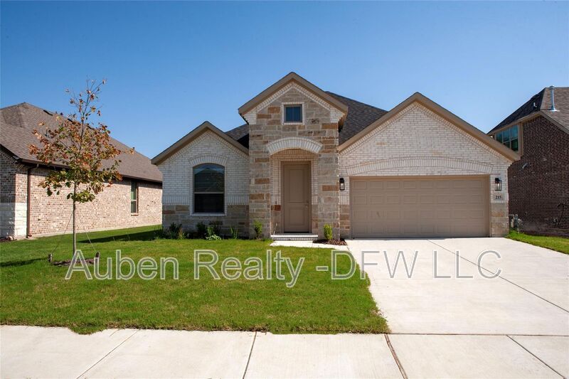 Princeton House: 215 Nathan Drive