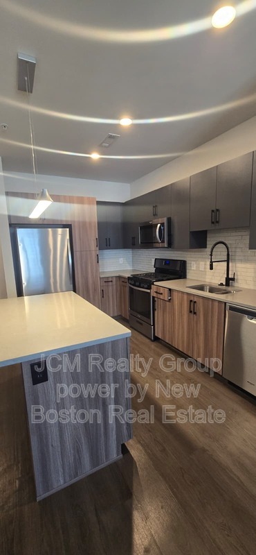 Chelsea Condo: 255 Vale Street