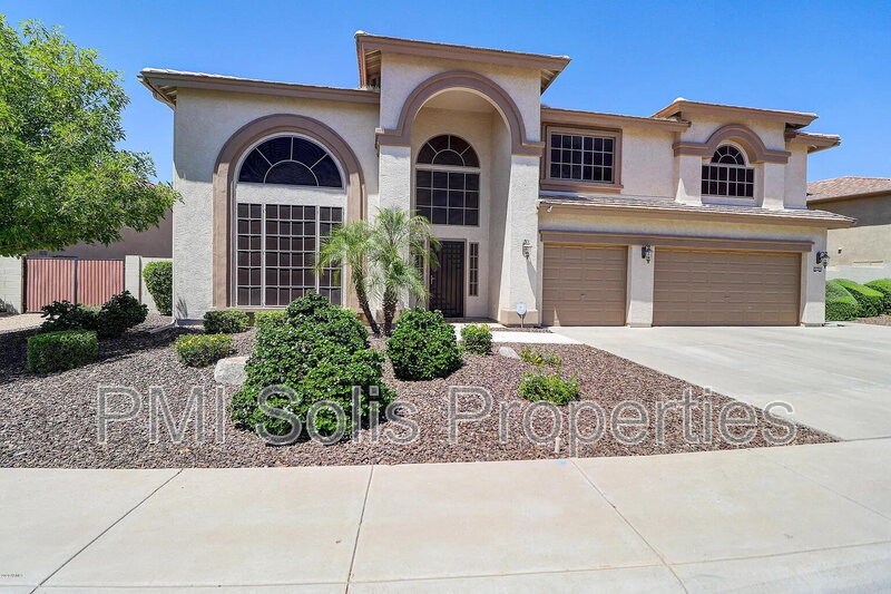 Litchfield Park House: 13412 West Annika Drive