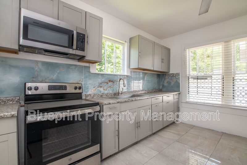 Fairfield House: 5406 Court G