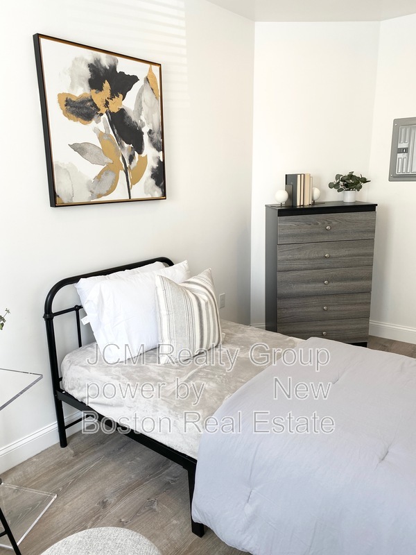 Lynn Condo: 69 North Common Street