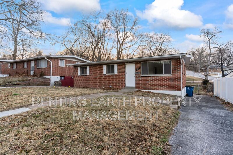 Saint Louis House: 801 Thomas Ave