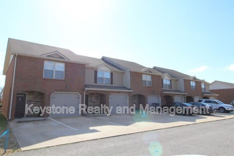 Unit 26
Clarksville Townhome: 770 Needmore Road