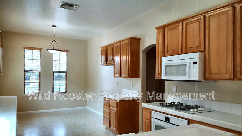 Elk Grove House: 6624 Capwell Way
