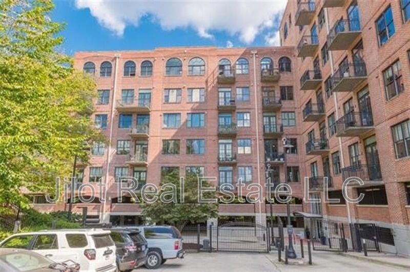 Atlanta Condo: 3235 Roswell Rd NE