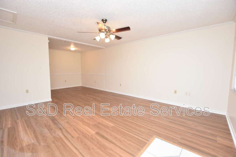 Lakeland House: 3108 Ellis Ave.