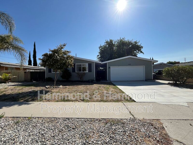 Simi Valley House: 1462 4th Street