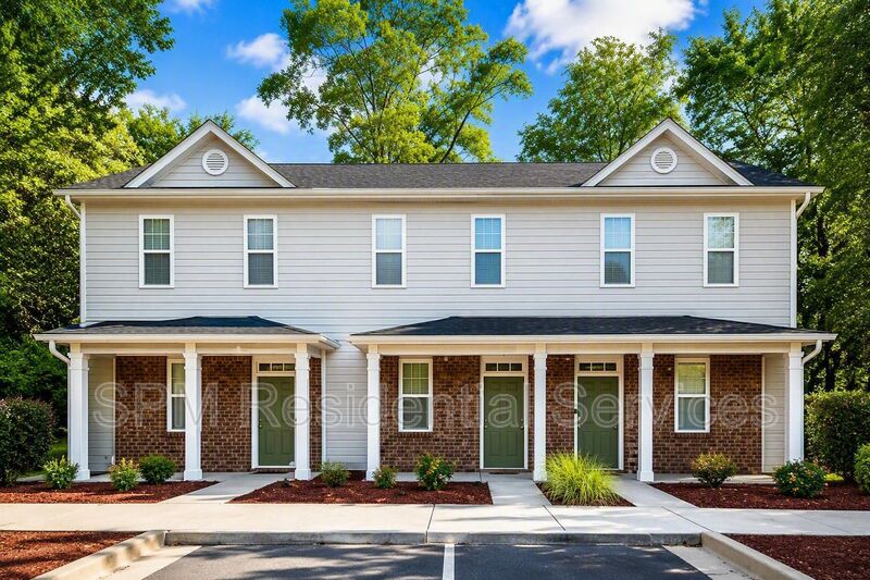 Wilmington House: 5603 Juneberry Ct