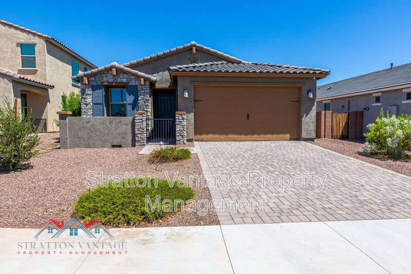 Goodyear House: 18030 W Jones Ave