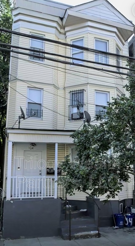 Newark Condo: 104 South 12th Street - 2