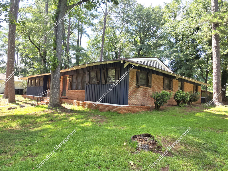 East Point House: 2795 Arlington Rd