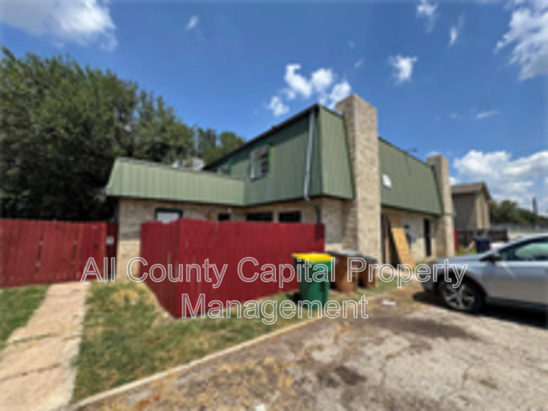 Austin Condo: 2904 Sweeney Ln D