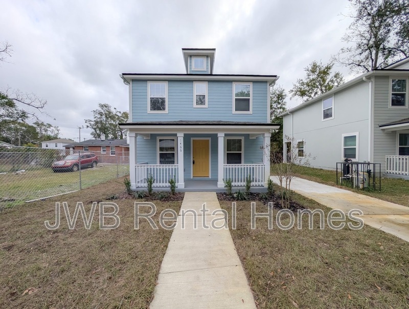 Jacksonville House: 1466 Mason Ave