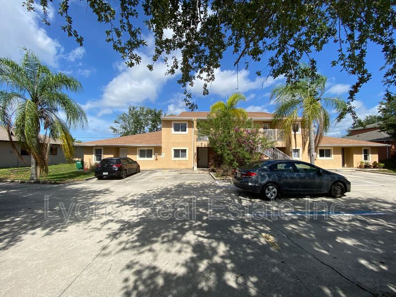 Cape Coral Condo: 3806 SW 7th Place