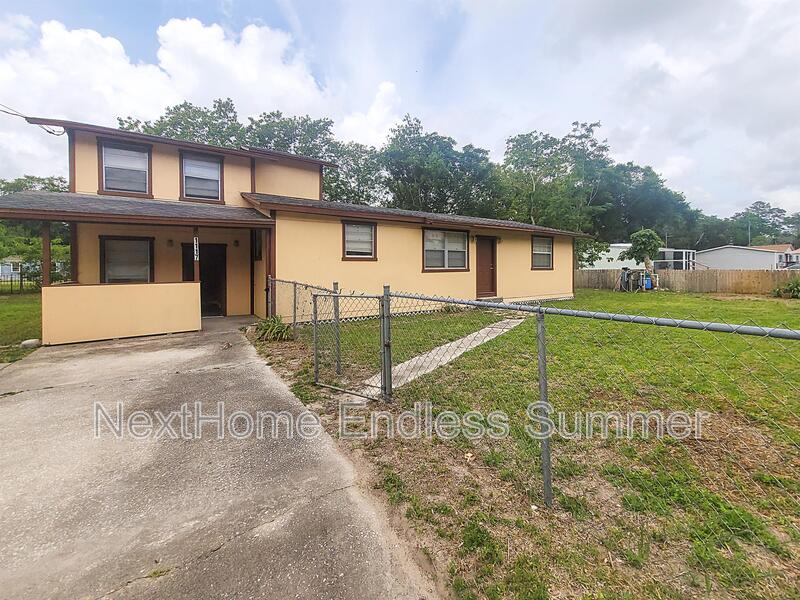 Jacksonville House: 1117 Gurley Lane