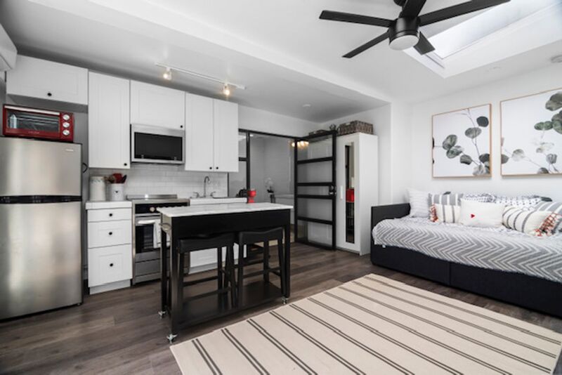 San Diego House: 4036 Randolph St