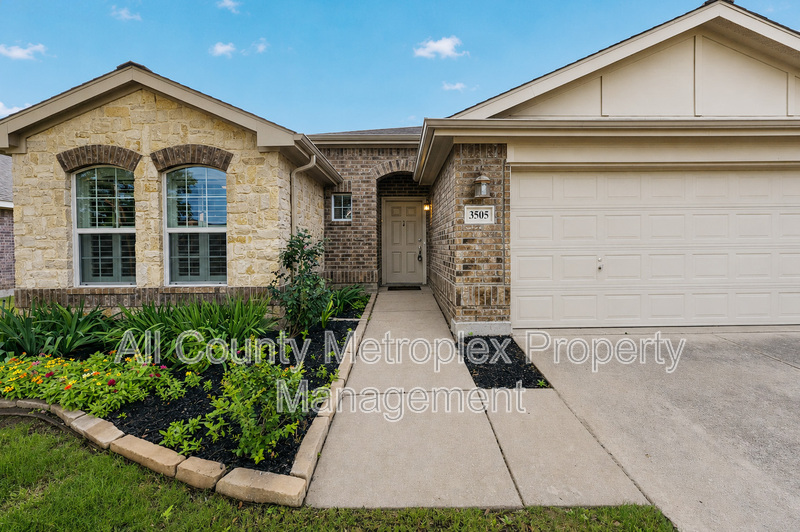 McKinney House: 3505 Willow Springs Drive