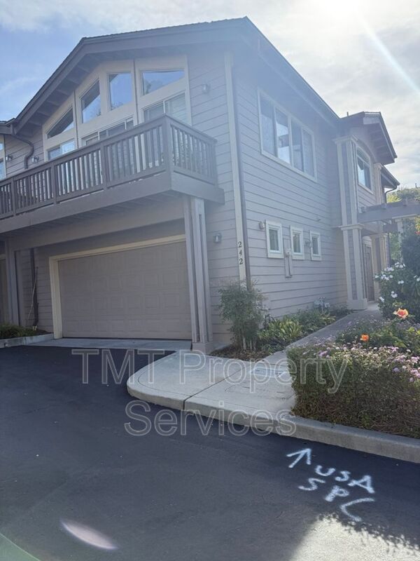 Avila Beach House: 242 Lucas Lane