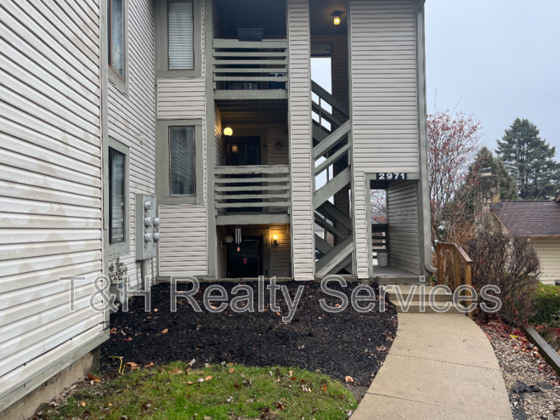 Indianapolis Condo: 2971 Horseshoe Bend Drive