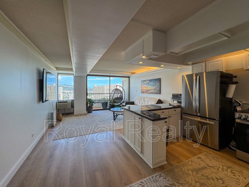 Honolulu Condo: 2333 Kapiolani Blvd