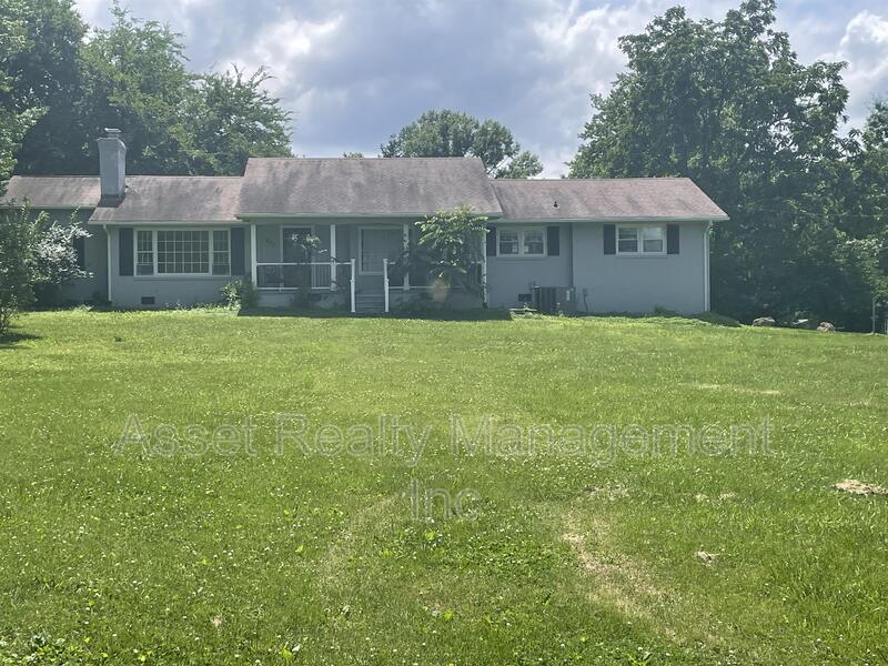 Knoxville House: 201 Farlow Drive