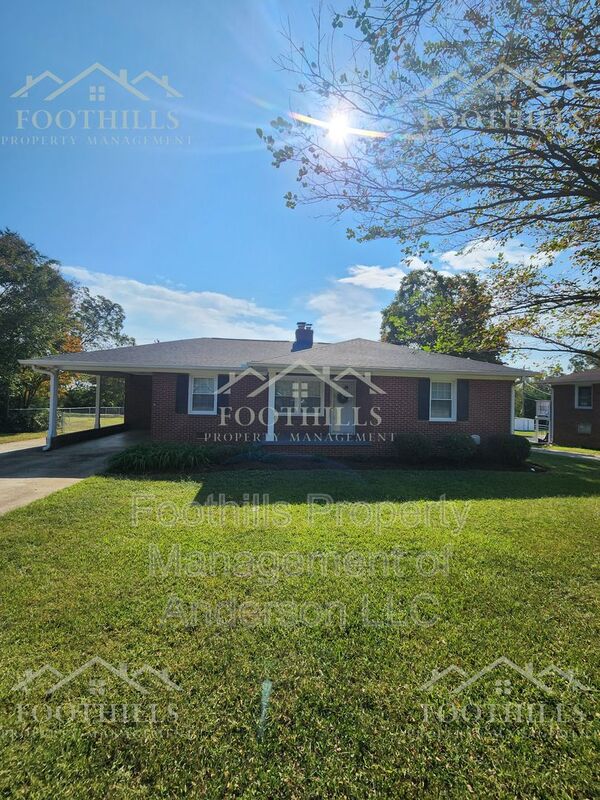 Anderson House: 404 Concord Ave