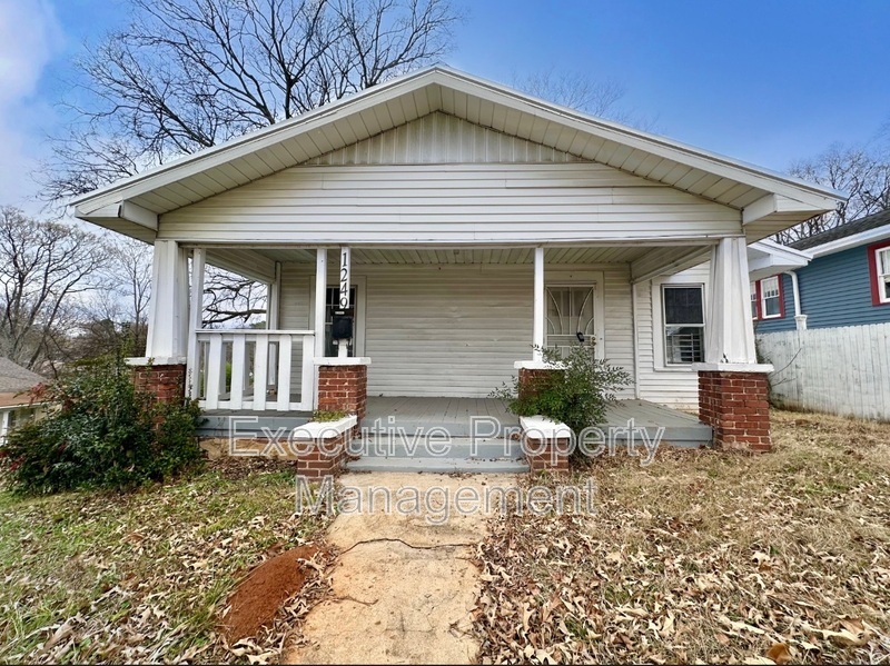 Birmingham House: 1249 Waverly Street