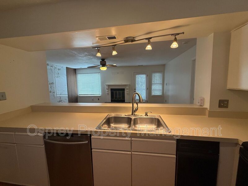 Chesapeake Bay Condo – One Block from the Beach! "Ask About Our Zero Deposit" - Photo 5