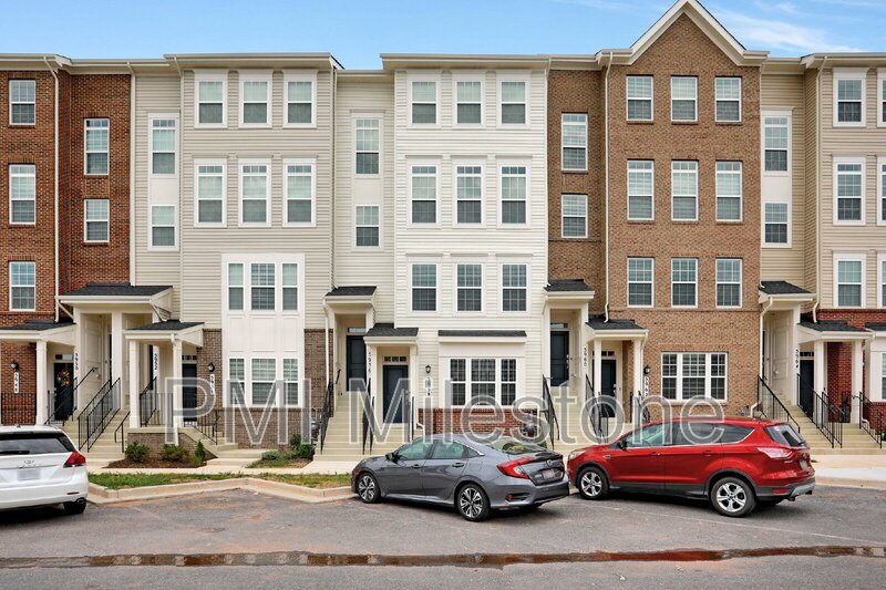 Frederick Townhome: 5958 Forum Sq