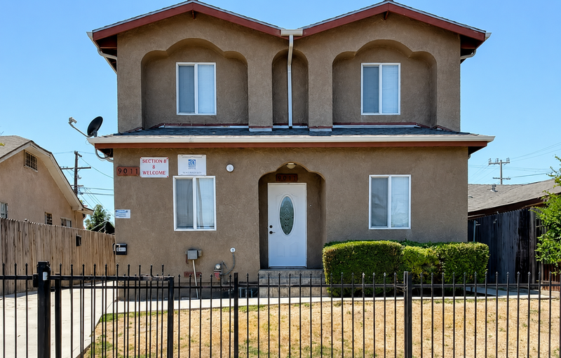 Los Angeles Condo: 9011 Orchard Avenue