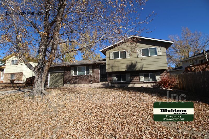Colorado Springs House: 4174 Sod House Trl