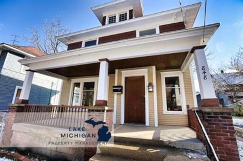 Grand Rapids House: 848 Kalamazoo Avenue Southeast