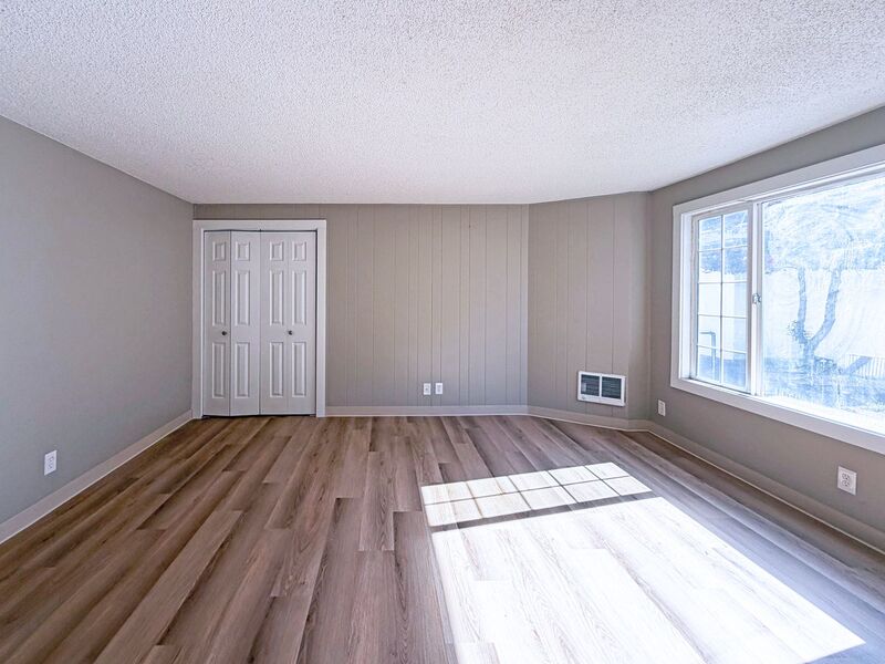 Photo 5 of rental home at 1109-A West 6th Avenue
