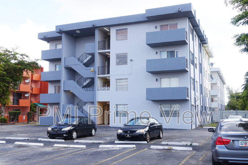 Miami Condo: 495 NW 72 Ave