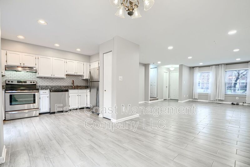 Nottingham House: 12 Perryfalls Place