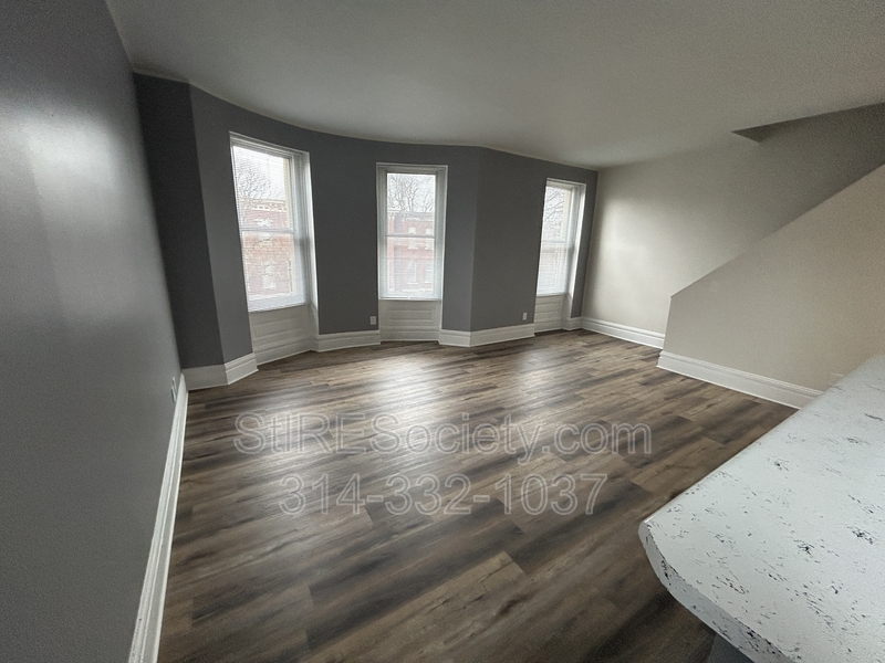 St. Louis Condo: 2012 Oregon Ave #A