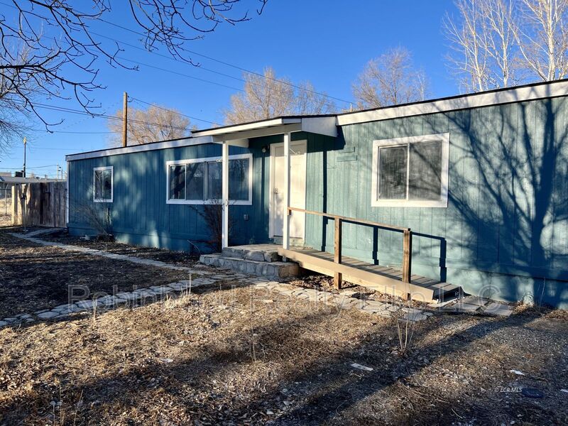 Elko House: 1006 Cedar Street