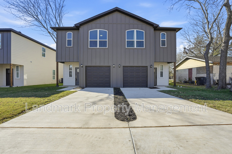 Cleburne Condo: 303 Eastland St