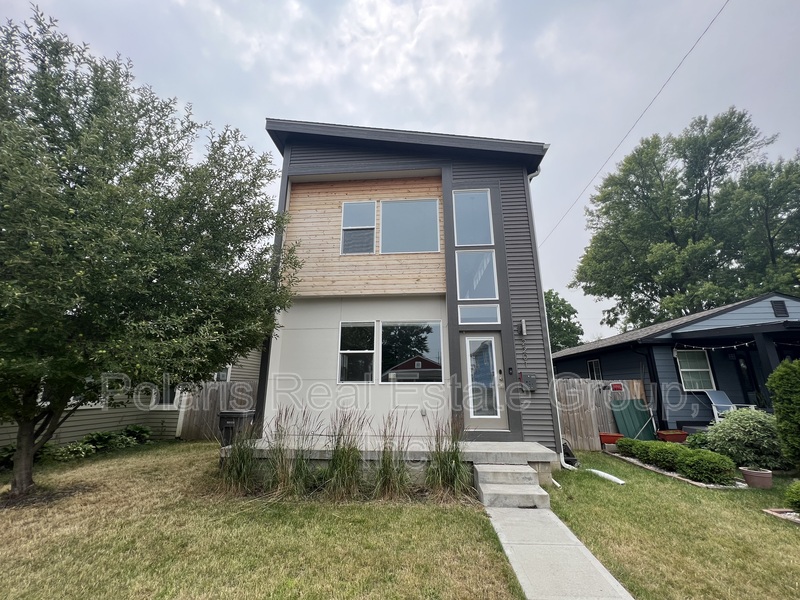 Indianapolis House: 2201 Pleasant St