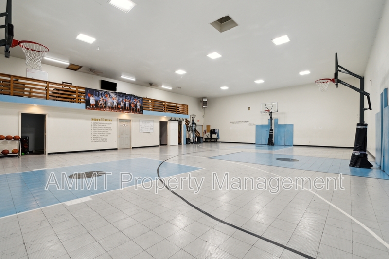 Marion Condo: 1080 Lyons Lane - 1